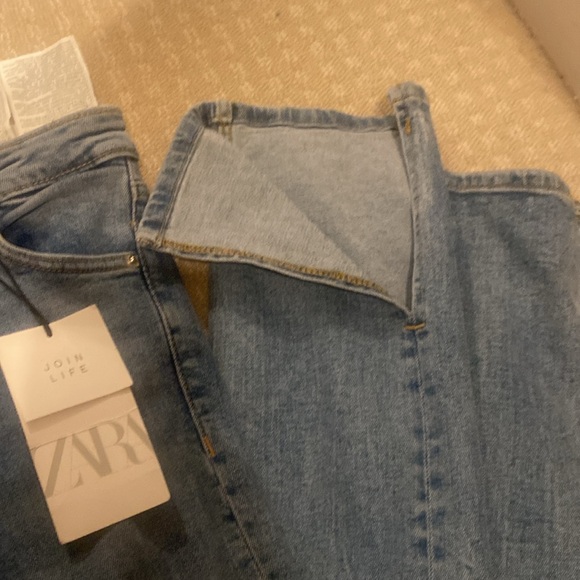 Zara denim with slits - Picture 7 of 7